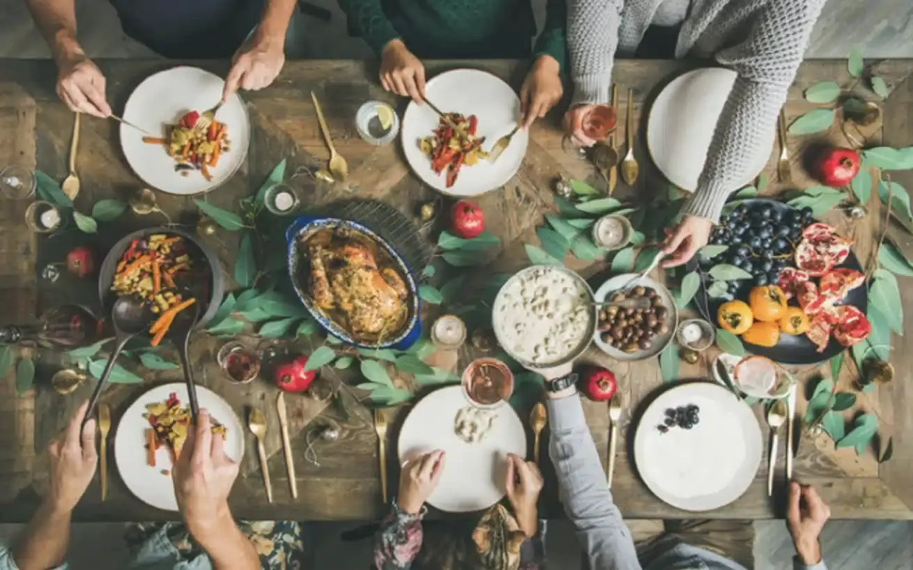 How to Navigate Holiday Food Restrictions Without the Stress