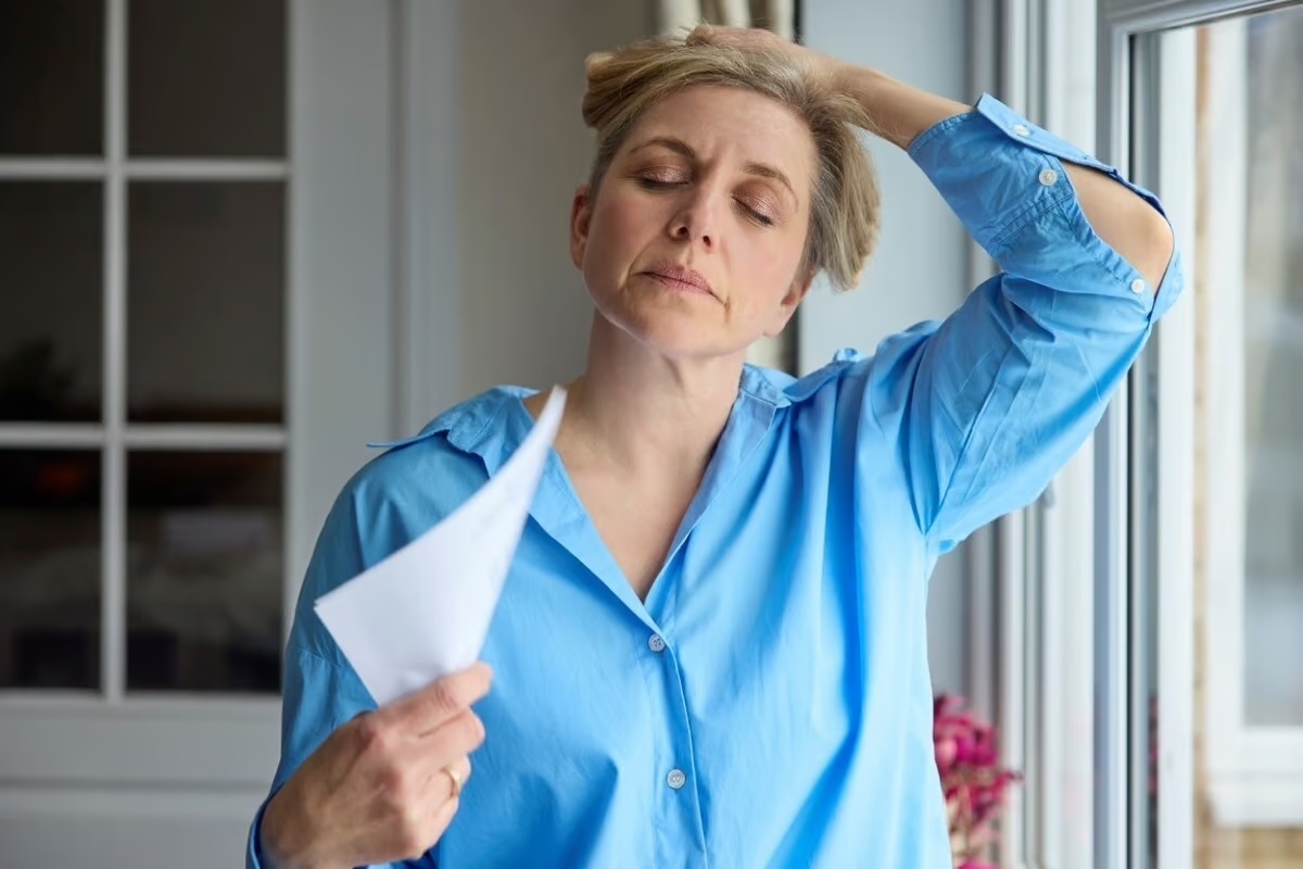 Why Perimenopause Symptoms Often Get Mistaken for “Normal Stress”