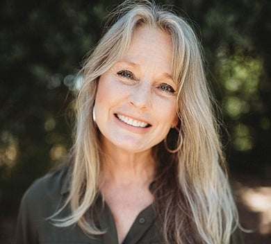 Anita Hackman Headshot
